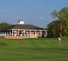 9th green clubhouse player